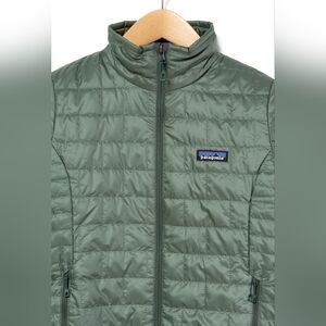 Patagonia nano puff jacket women's size S in hemlock green